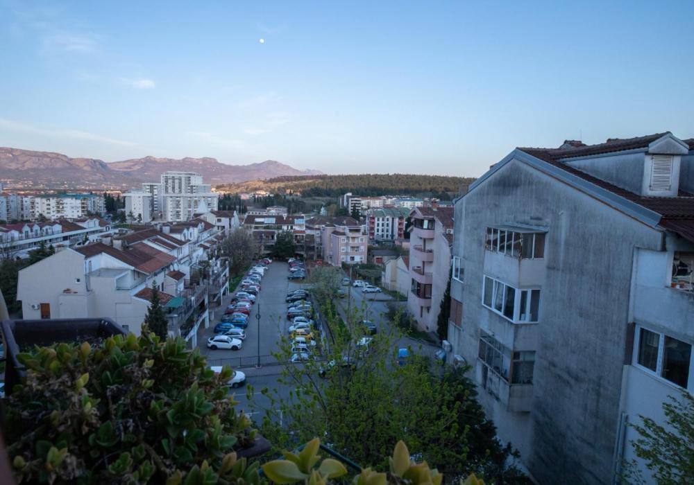 Cushy Apartment Close To City Centre Podgorica Esterno foto